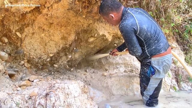 SUPER KAYA,! PENEMUAN LADANG EMAS TERBESAR DI INDONESIA,GOLD TREASURE HUNTING,TESORO DE ORO | खजाना смотреть онлайн