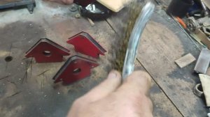 как легко и быстро почистить сварочный магнит от стружки
