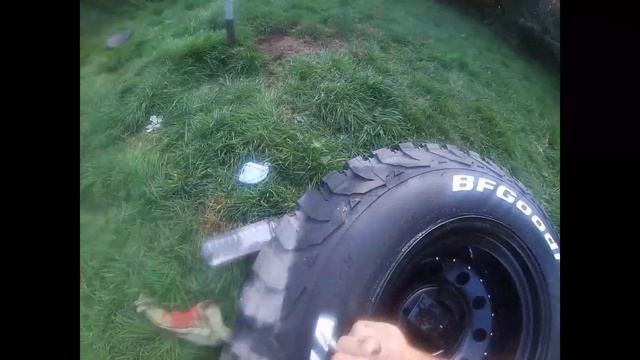 Restoring a 30 year old Landrover - Part 9 - New Wheels смотреть онлайн