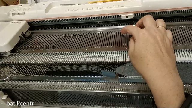 Как связать носки на вязальной машине