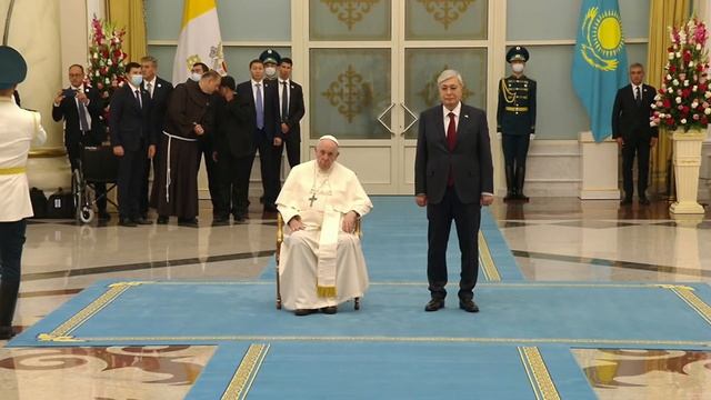 Церемония приветствия в Президентском Дворце | Визит Папы Франциска в Казахстан | 13.09.2022 смотреть онлайн