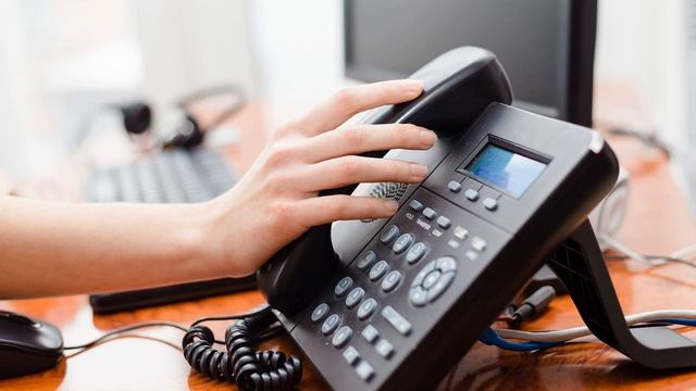 Шутка над оператором банка смотреть онлайн