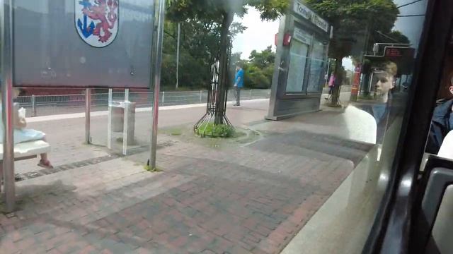 И в Дюссельдорфе не дают снимать в подземке! смотреть онлайн