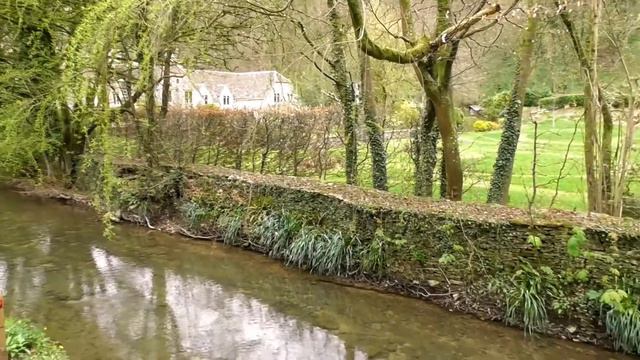 CASTLE COMBE VILLAGE - FILMING LOCATIONS FOR THE WAR HORSE, DR DOLITTLE AND SO MUCH MORE.