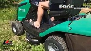 Садовый трактор Caiman Rapido ECO 2WD 97D2C - кошение на дачном участке.