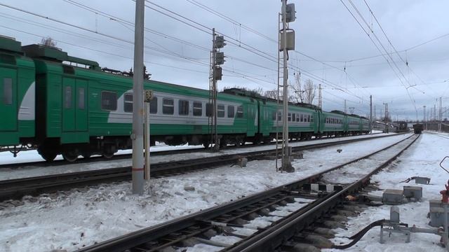 Электропоезд ЭД4М-0458 ЦППК станция Кубинка-1 смотреть онлайн