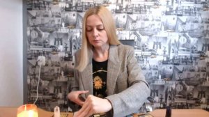 Что у соперницы в жизни? Как соперница видит меня? | Таро онлайн