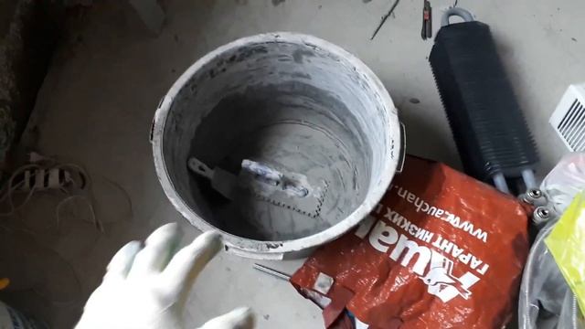 РЕМОНТ КВАРТИРЫ СВОИМИ РУКАМИ - часть 4 (маяки, штукатурка, утепление пола 1 этаж, отопление)