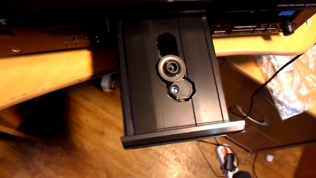 SONY CDP-XE700. Демонстрация CD проигрывателя. смотреть онлайн