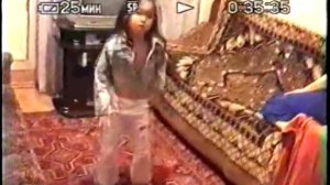 маленькая девочка зажигает , сейчас ей 17 лет смотреть до конца ))