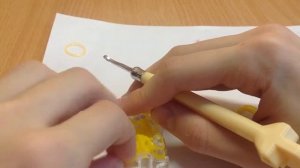 Цыплёнок на ручку из резинок на станке Monster Tail