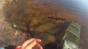 ГОРОДСКАЯ РЫБАЛКА.ЛОВЛЯ ПИКЕРОМ В СТОЯЧЕЙ ВОДЕ РАННЕЙ ВЕСНОЙ