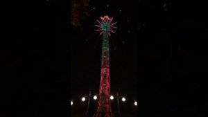Star Flyer- самая большая цепочная карусель в мире. Парк Тиволи. Дания. Копенгаген