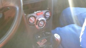 Как снять магнитофон и облицовочную панель на Chery Bonys A13, Chery Very.
