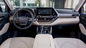 Новый Toyota Highlander 2024 стал богаче и подорожал