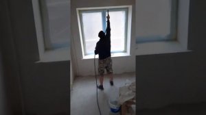 Механизированная шпаклёвка безвоздушным аппаратом B&K ULTRAMAX II 3695