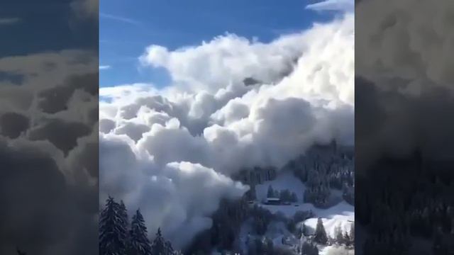 В Швейцарии сошла лавина смотреть онлайн