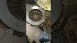 Крайслер Вояж не включаются передачи Замена сцепления