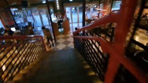 Сочи парк, кафе в котором еда приезжает по трубам к столу.