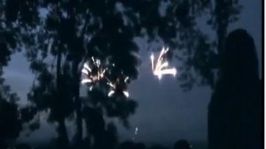 НЛО и салют..mp4