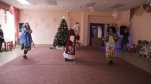 Бабки Ежки на празднике Игра   Хвост Бабы Яги