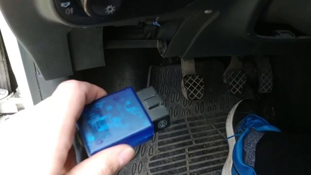 Elm 327 V2.1 VS V1.5 смотреть онлайн