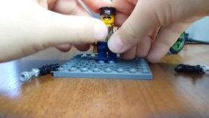 Как собрать пистолет пулемёт из LEGO!!!!!!