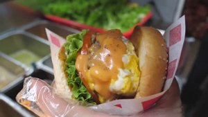 Ежемесячные продажи USD100,000! Домашний бургер за 1 место в конкурсе. / Korean street food