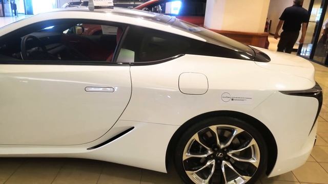 2023 Lexus 9260C LC 500 Coupe 5.0L V8 471HP - Walkaround смотреть онлайн