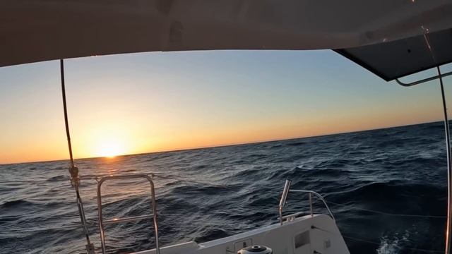 КАТАМАРАН LAGOON 42. ПЕРВЫЕ 1000 МИЛЬ. МЕЛКИЕ НЕПРИЯТНОСТИ смотреть онлайн