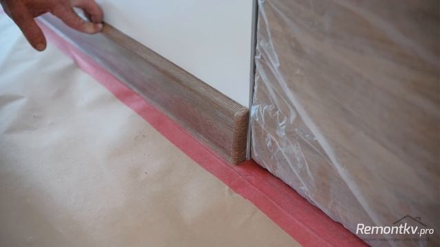 Стык Пола и Стены БЕЗ ПЛИНТУСА! (подробное руководство) смотреть онлайн