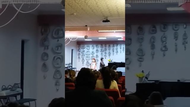 Демьянова Николь 6лет.Песня про муровья. смотреть онлайн