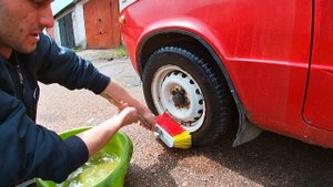 ВОТ чем НУЖНО ЧЕРНИТЬ ШИНЫ (РЕЗИНУ) АВТОМОБИЛЯ
