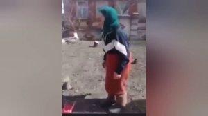 Бесчеловечность ВСУ в отшении к пожилым украинцам, и как встречают наших ребят.