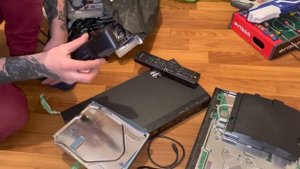 Нашел Sony PlayStation 3 в помойке. PS 3! Наше Сони Плейстейшн в мусорке. Находки на помойке!