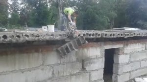 Алмазная резка плит перекрытия, бензорезом Штиль.