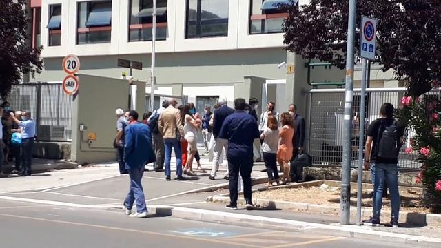 Falso allarme incendio tribunale Bari 06/2021 смотреть онлайн