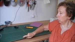 Как ухаживать за ковриком для резки ткани.