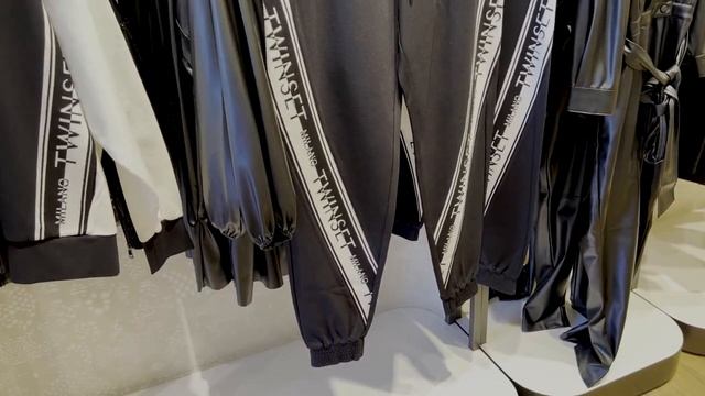 20.08.2022/TWINSET OUTLET/ITALY/АУТЛЕТ В ИТАЛИИ/ШОПИНГ/МОДНАЯ ОДЕЖДА/РИГИНА НАДЁЖНЫЙ БАЙЕР В ИТАЛИИ смотреть онлайн