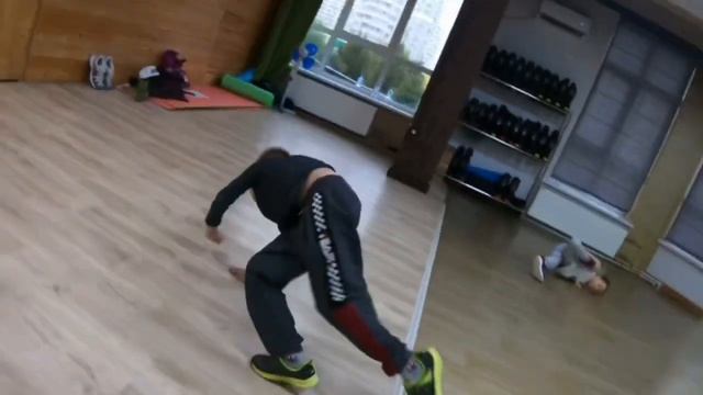 Брейк данс Краснодар Карякина 20 дети 4-7 (начало сезона 2023) смотреть онлайн