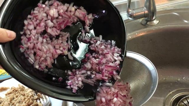 Салат из печени трески "Северное сияние". Рецепт с яйцами, авокадо и сыром