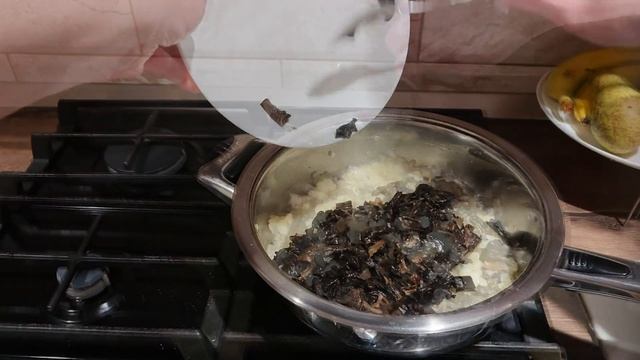 Грибний Соус ☆ Сушені Лісові Грибочки у Вершках.