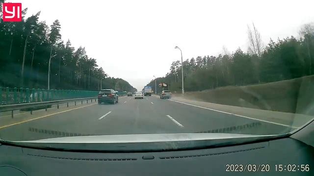 Очередной обочечник на МКАД смотреть онлайн