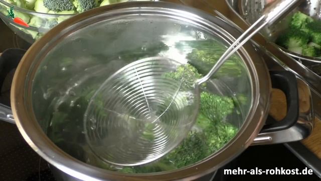 ? Brokkoli Salat vegan