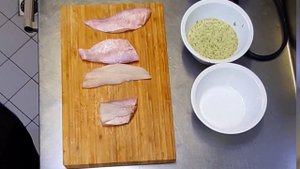 После этого рецепта вы будете готовить рыбу только так!!! Морской окунь в лаваше и горчичном соусе!