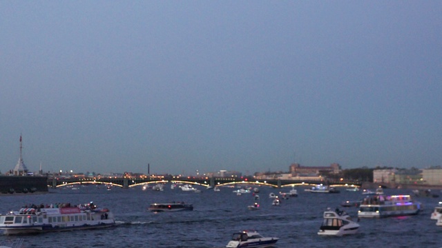 В ожидании салюта. Салют в День Победы.09.05.2015 , Санкт-Петербург смотреть онлайн