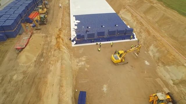 Монтаж системы аккумуляции и инфильтрации ливневых вод WAVIN Q BicBB смотреть онлайн