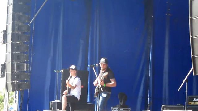 ENEMY DOWN "Ударами сердца" (Фестиваль ОСТРОВ 16,06,2012) смотреть онлайн