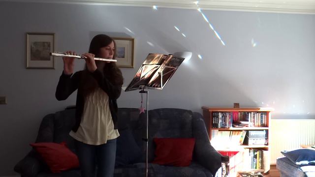 'Foxtrot Fleur' on flute смотреть онлайн
