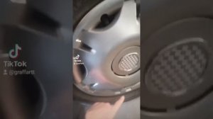 Если постоянно спускает колесо